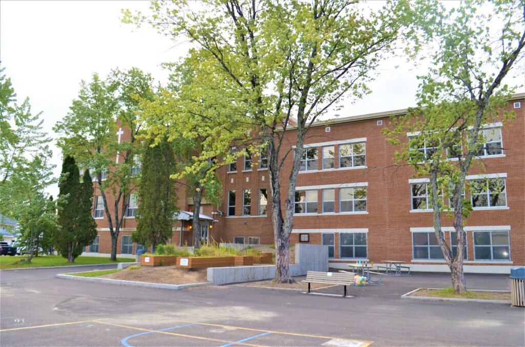 École Sainte-Thérèse, Dolbeau-Mistassini